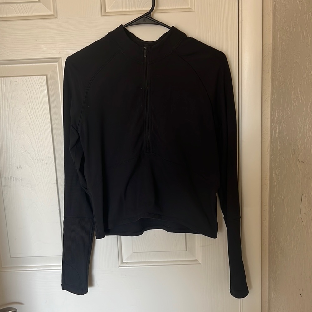 Lululemon cropped half zip long sleeve